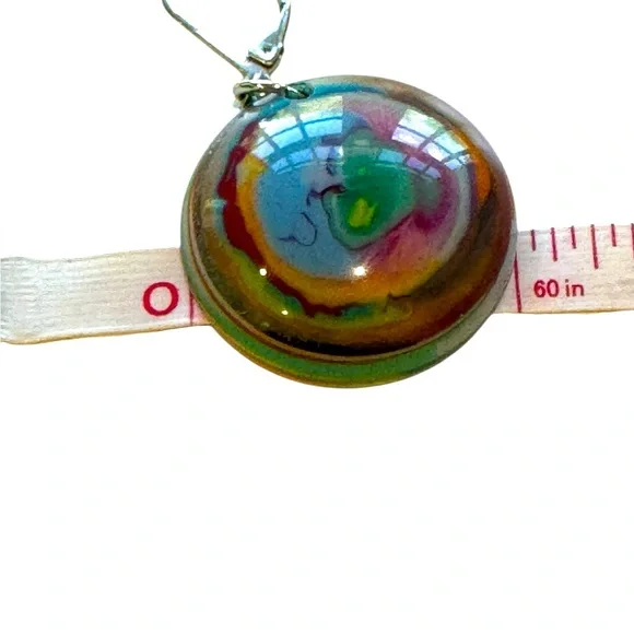 Vintage Colorful Resin Swirl Earrings. Lever backs. EUC - Picture 7 of 8
